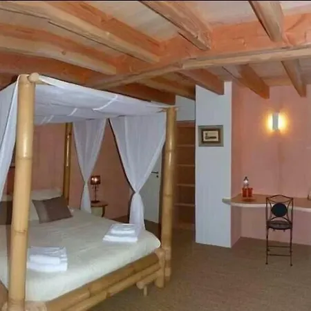 Bout De Cote Lacam-dʼOurcet