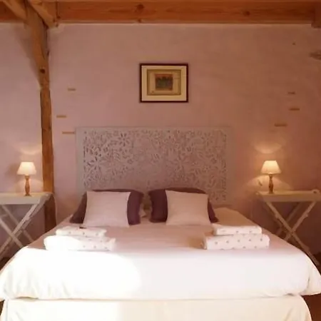 Bout De Cote Bed & Breakfast 3*